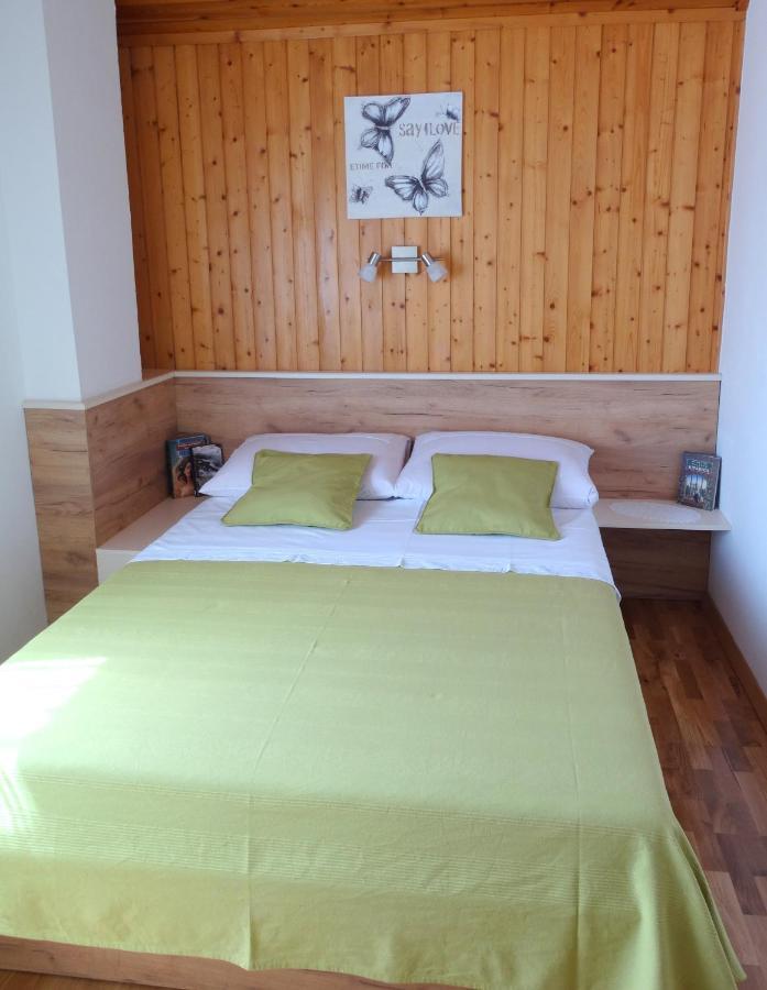 Apartmani Crikvenica 30080 - Libuska Kamer foto
